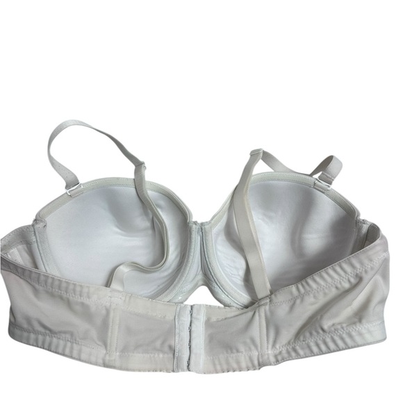 Cacique white bra size 42B - Picture 3 of 10